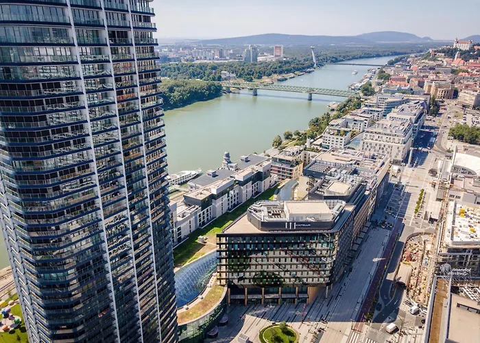 Eurovea Tower 27th Floor Lejlighed